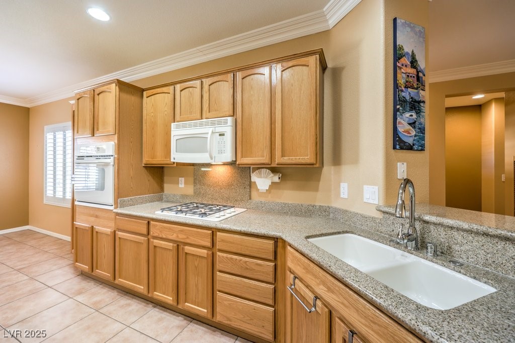 2277 Canyonville Drive Property Photo 13