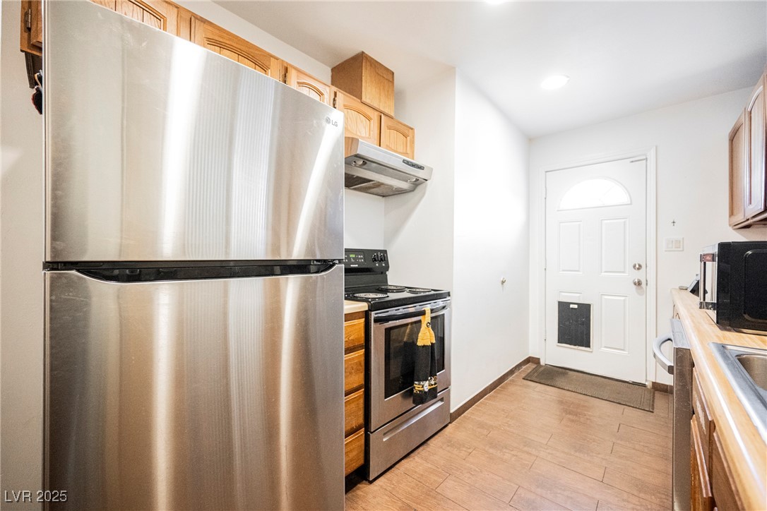 271 Greenbriar Townhouse Way Property Photo 17