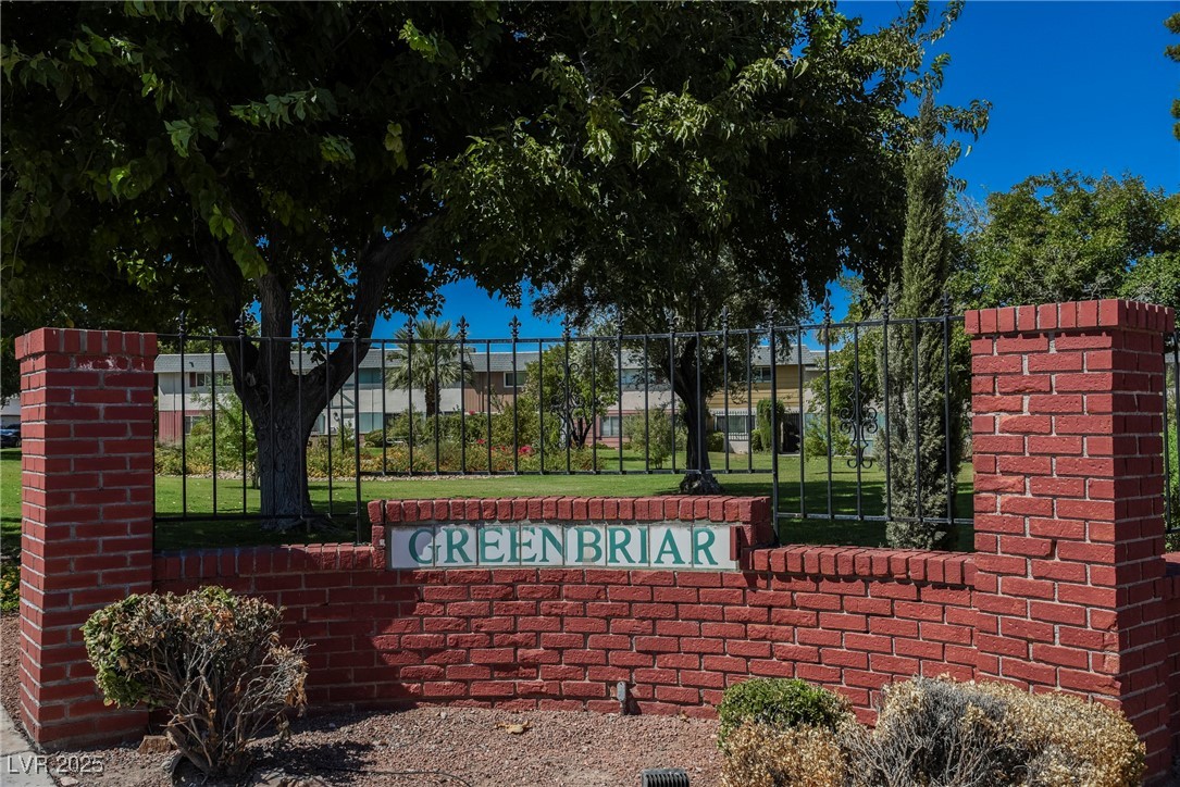 271 Greenbriar Townhouse Way Property Photo 30
