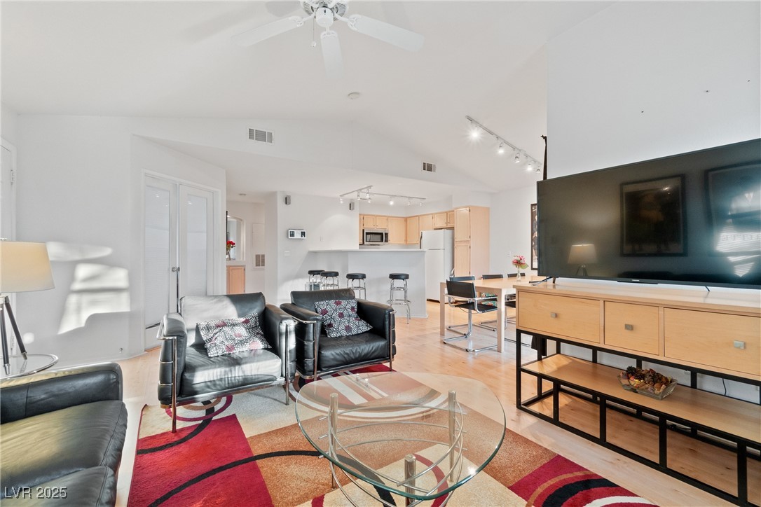 5415 West Harmon Avenue 2158 Property Photo 4