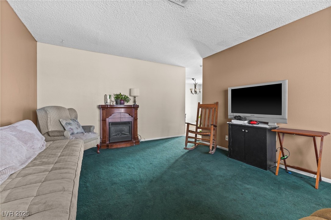 204 Cimarron Court Property Photo 6