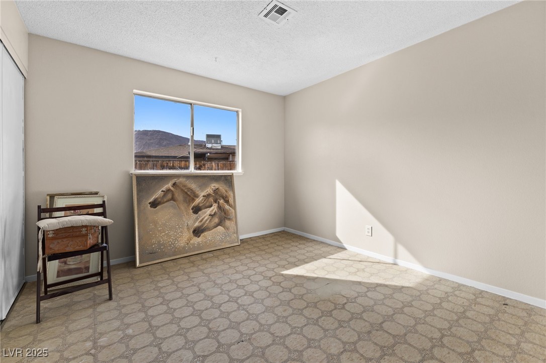 204 Cimarron Court Property Photo 13