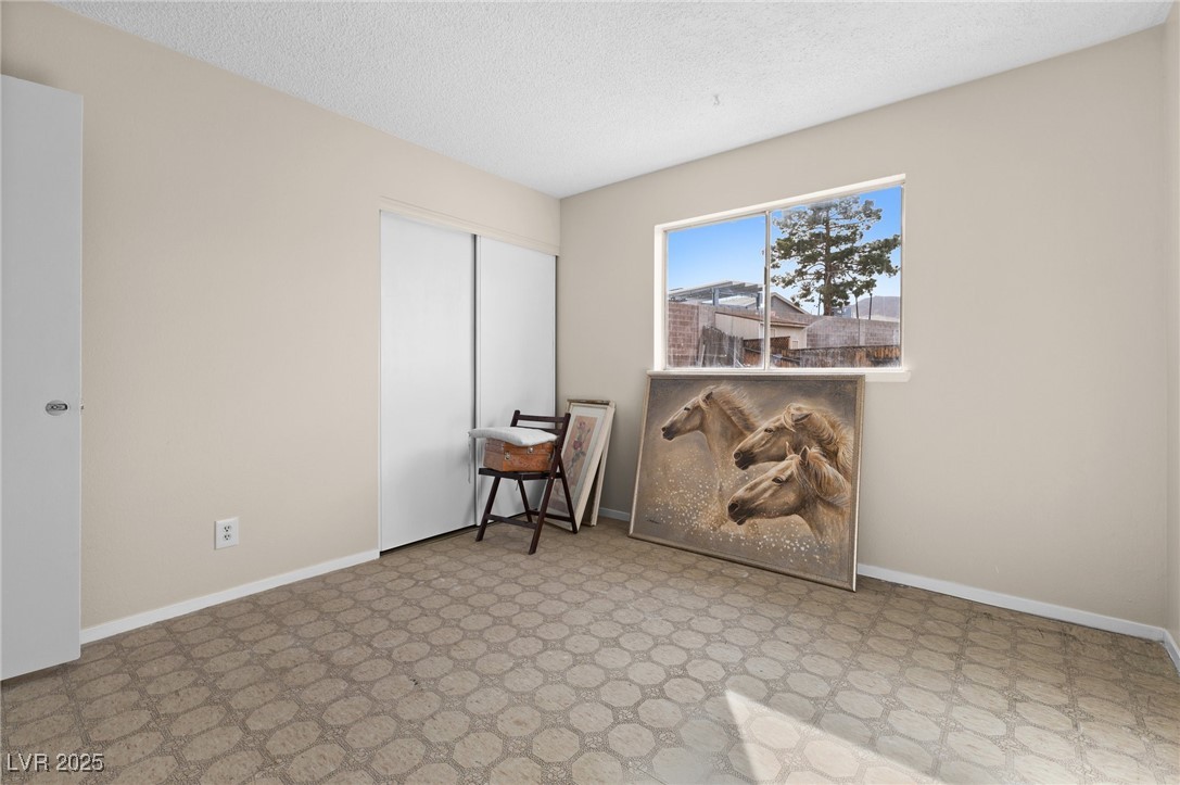 204 Cimarron Court Property Photo 14