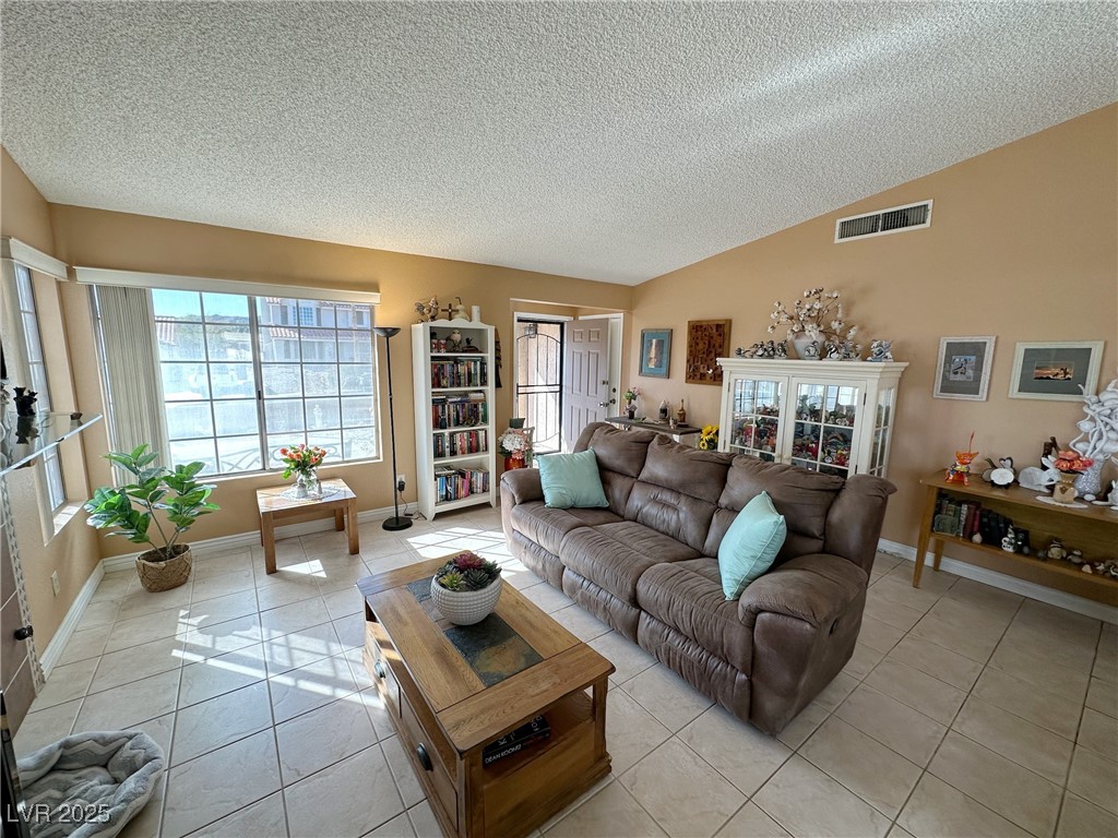 3254 Cactus Springs Drive Property Photo 9