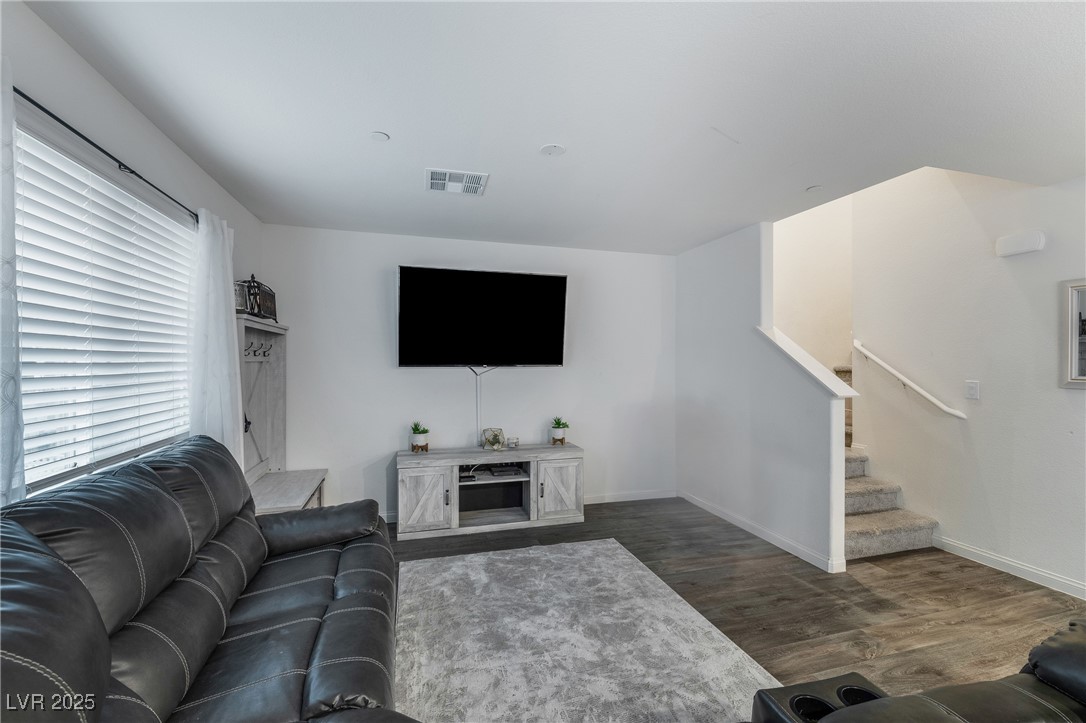 2681 Tuxedo Black Court Property Photo 3