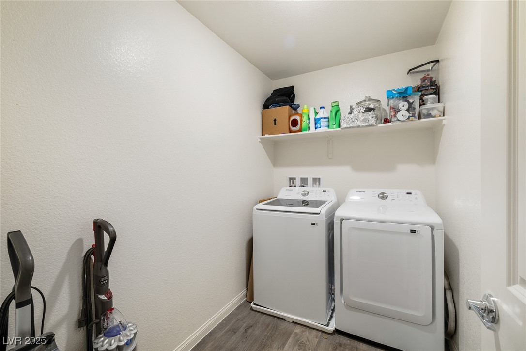 2681 Tuxedo Black Court Property Photo 9