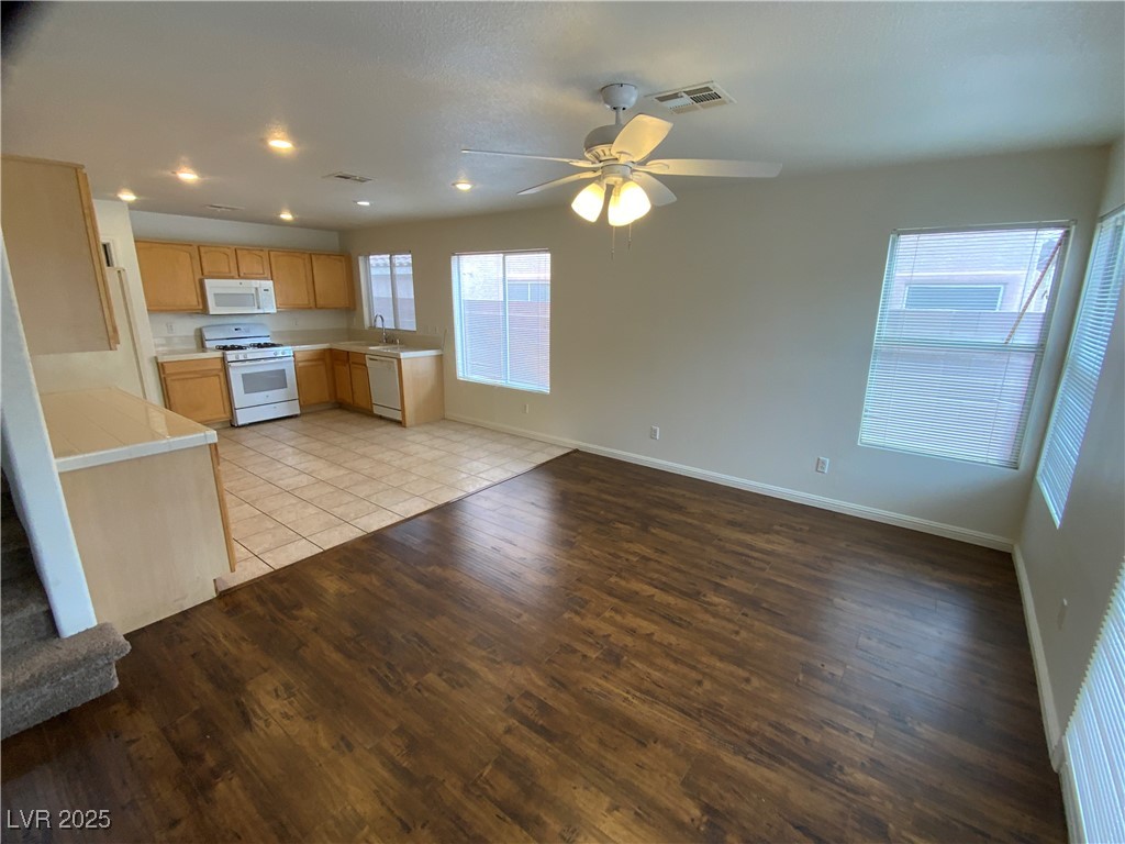 3239 Velvet Rose Street Property Photo 5