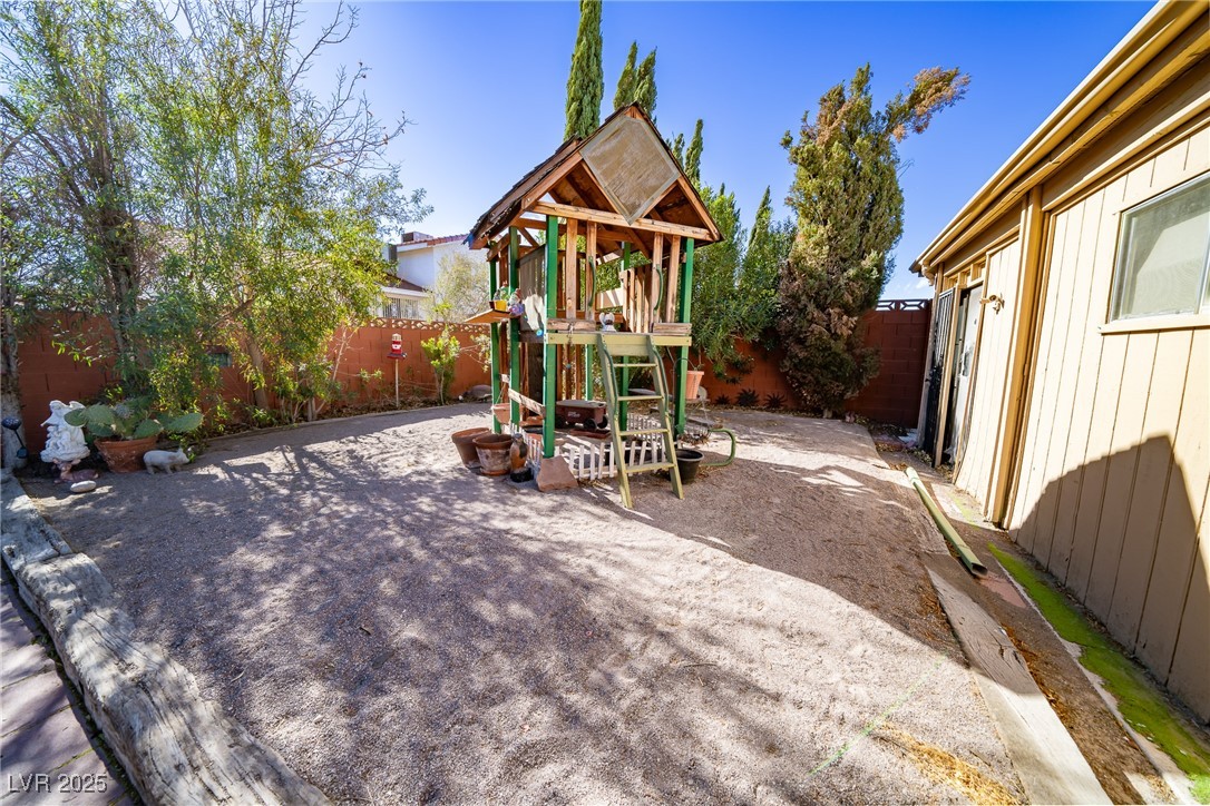 5873 Corazon Drive Property Photo 36
