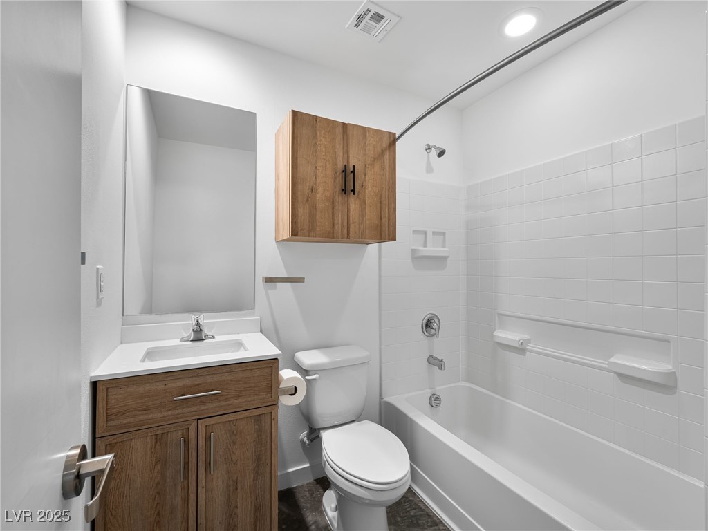 250 Tower Street Property Photo 7