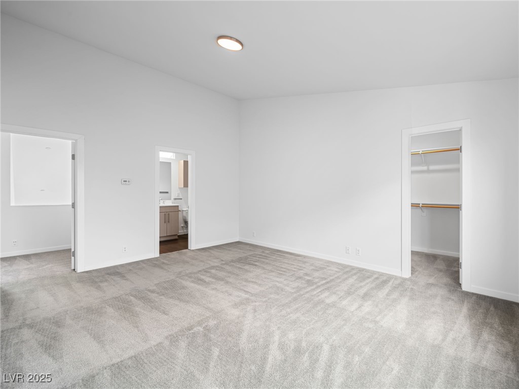 250 Tower Street Property Photo 14