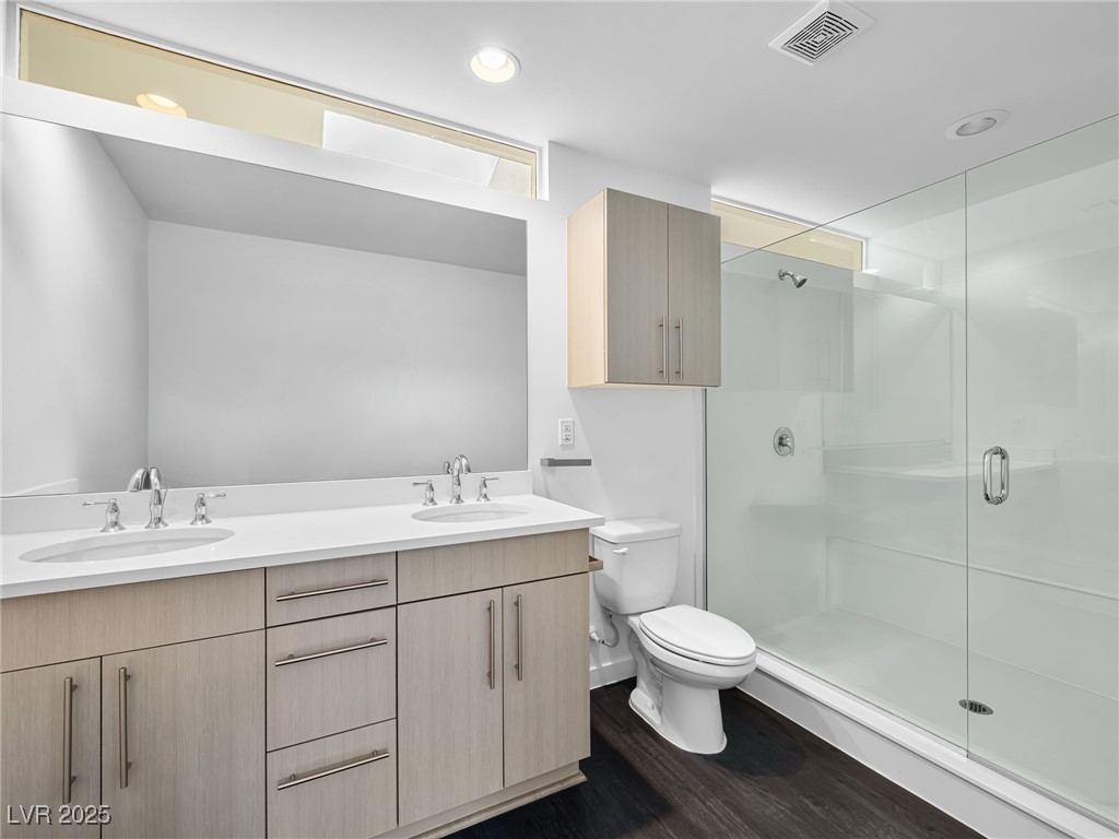 250 Tower Street Property Photo 17