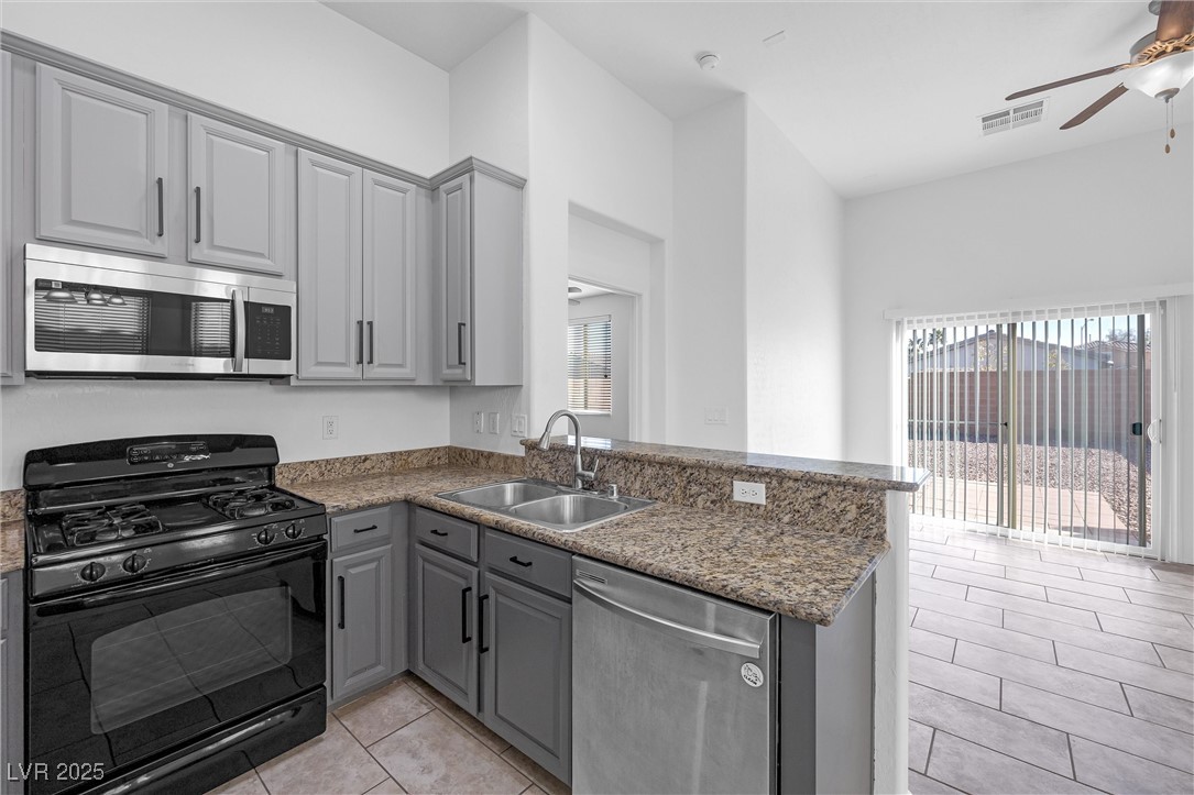 700 Bridgeford Court Property Photo 7