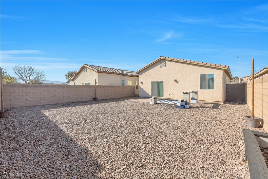 700 Bridgeford Court Property Photo 27