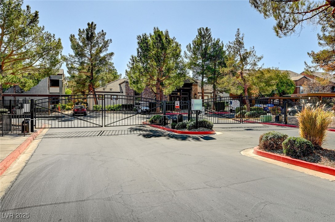 555 East Silverado Ranch Boulevard 2086 Property Photo