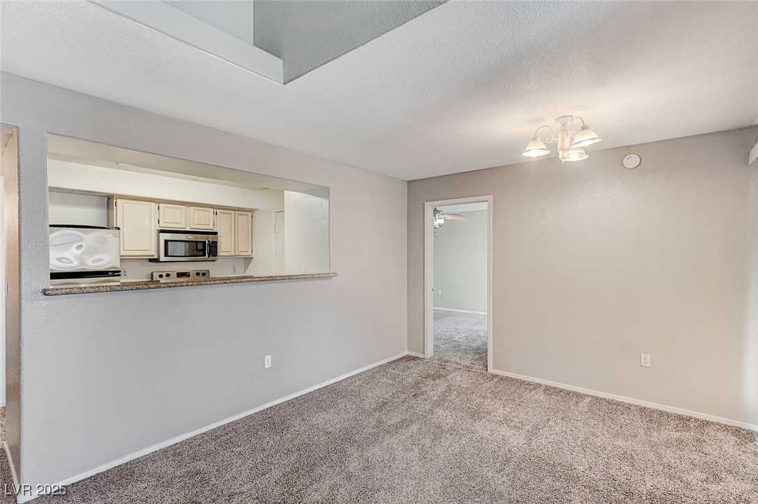 555 East Silverado Ranch Boulevard 2086 Property Photo 7