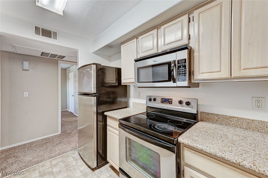 555 East Silverado Ranch Boulevard 2086 Property Photo 20