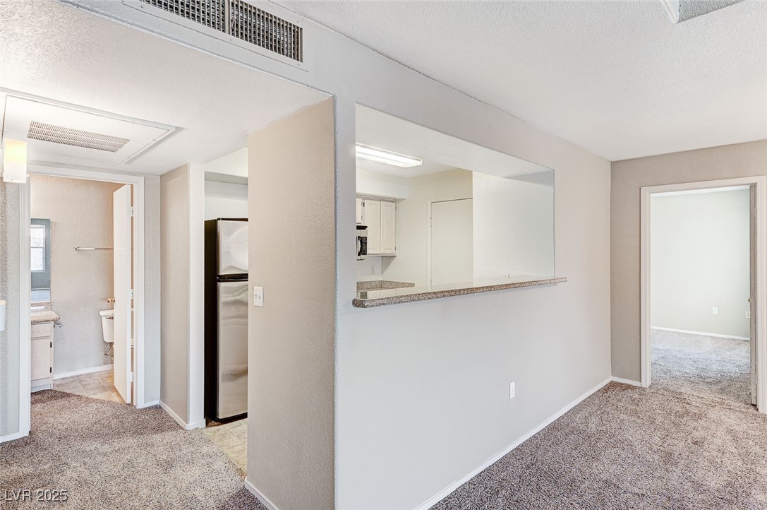 555 East Silverado Ranch Boulevard 2086 Property Photo 27