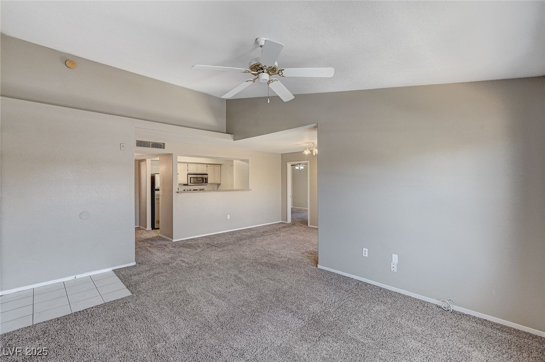 555 East Silverado Ranch Boulevard 2086 Property Photo 30