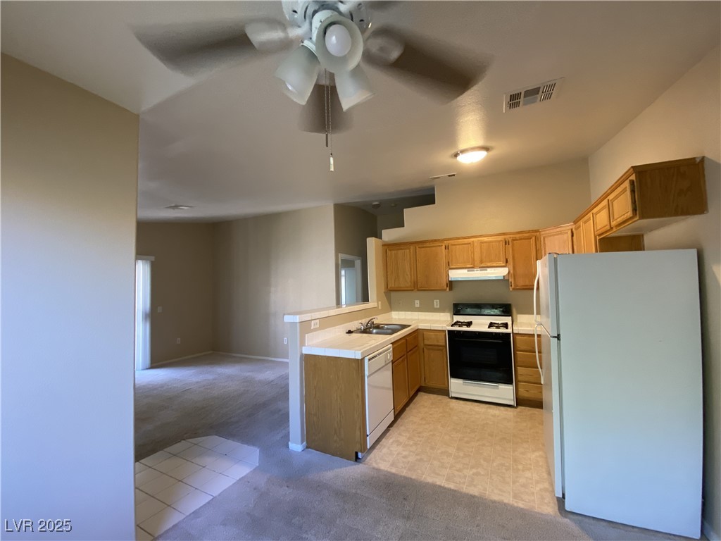 2110 Los Feliz Street 2052 Property Photo 6