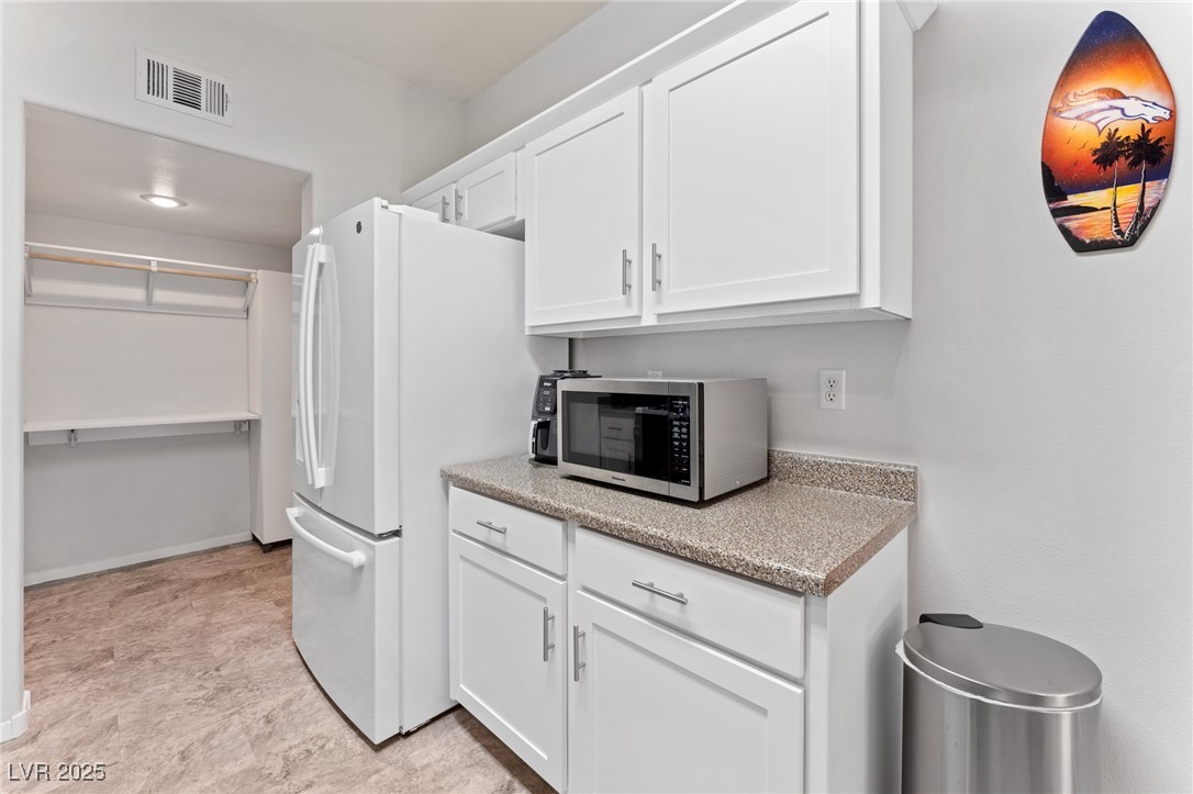 1605 Aspen Meadows Drive Property Photo 10