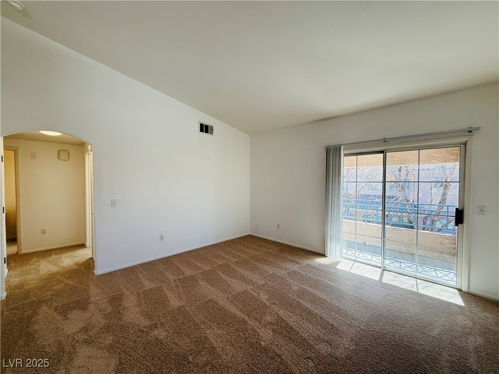352 Pine Haven Street 206 Property Photo 9