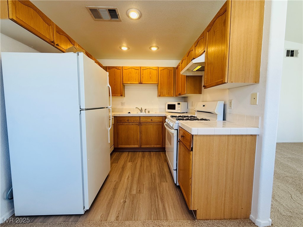 352 Pine Haven Street 206 Property Photo 10
