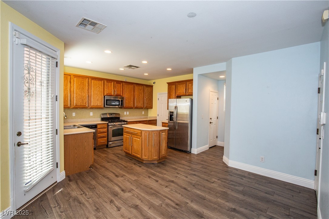 8063 Sundance Valley Drive Property Photo 7
