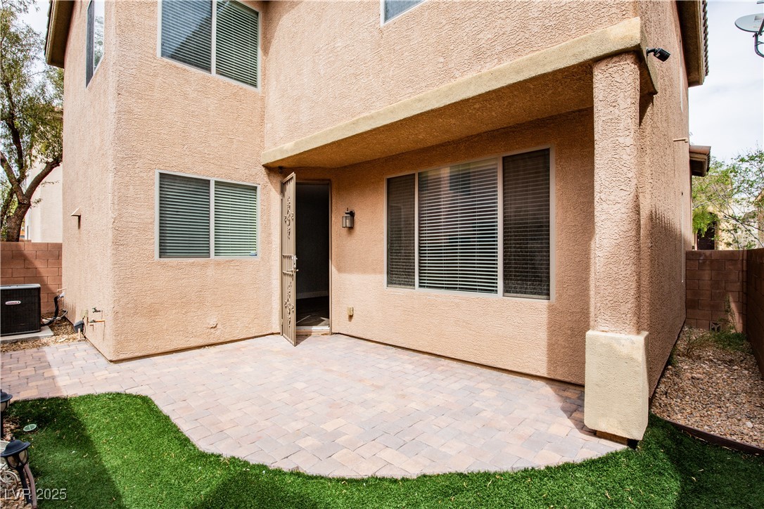 8063 Sundance Valley Drive Property Photo 23