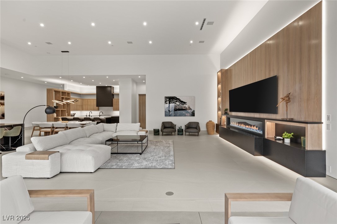 21 Grey Owl Court Property Photo 12