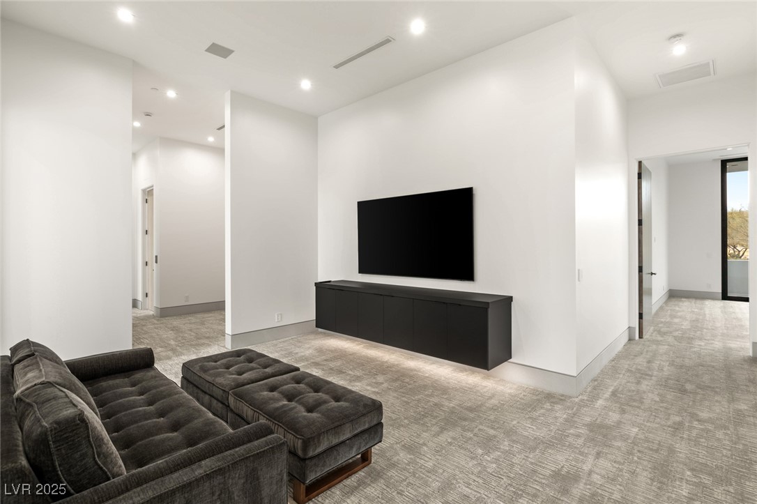 21 Grey Owl Court Property Photo 35
