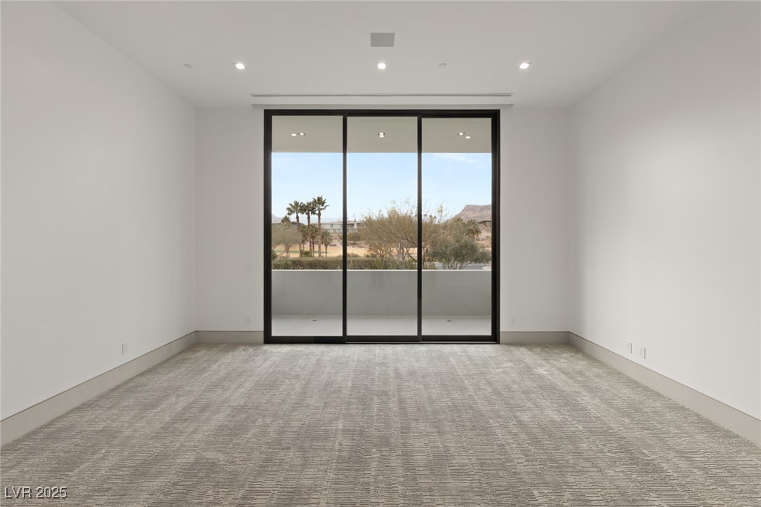 21 Grey Owl Court Property Photo 40