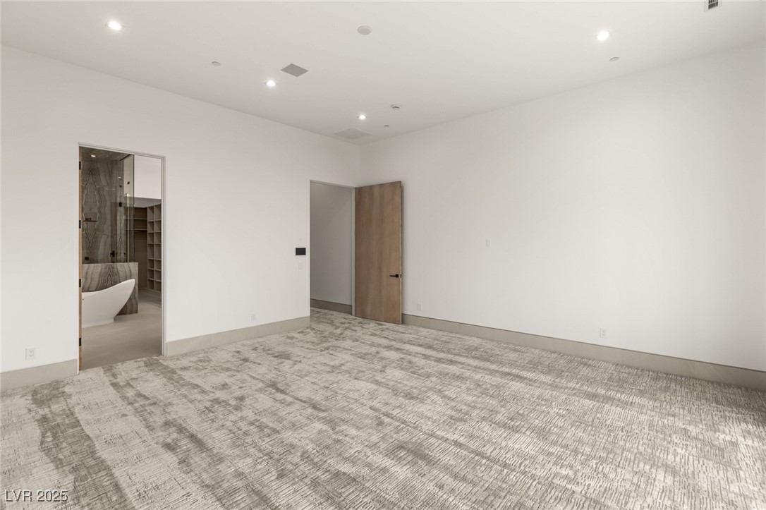 21 Grey Owl Court Property Photo 41
