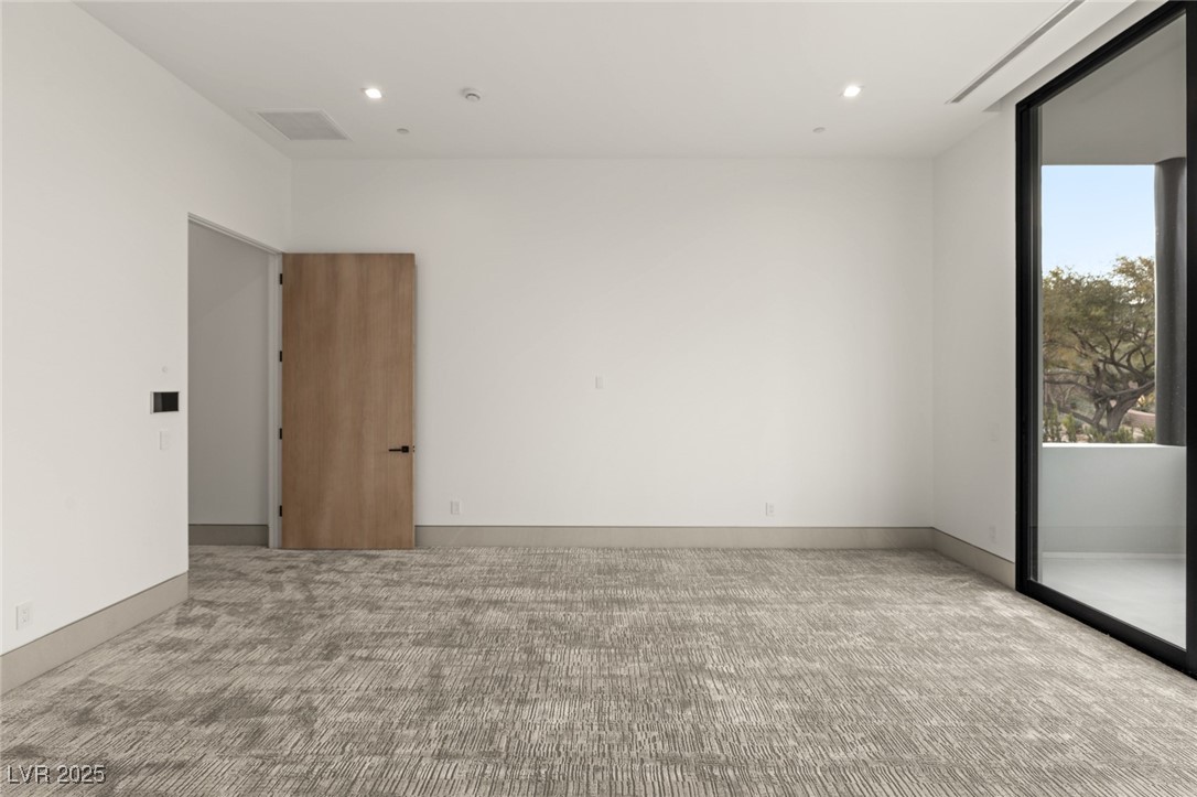 21 Grey Owl Court Property Photo 42