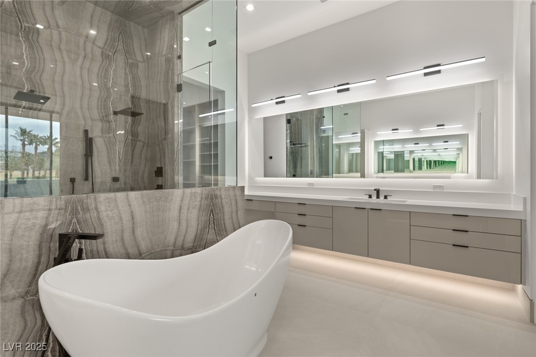 21 Grey Owl Court Property Photo 45