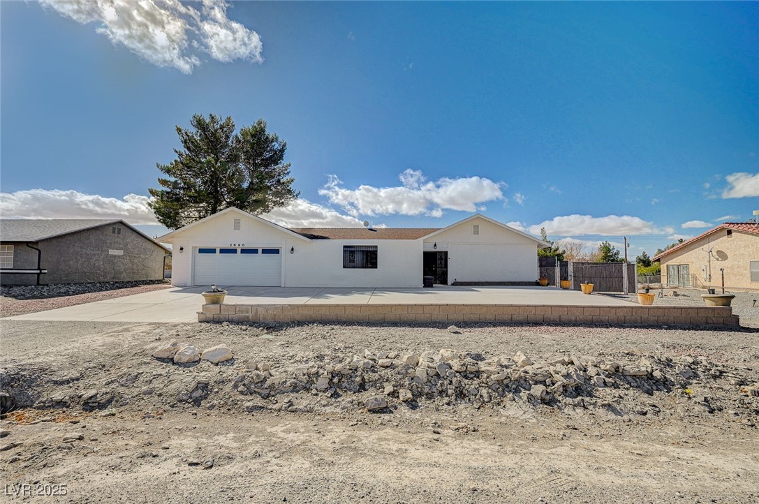 2690 South Dandelion Street Property Photo 2