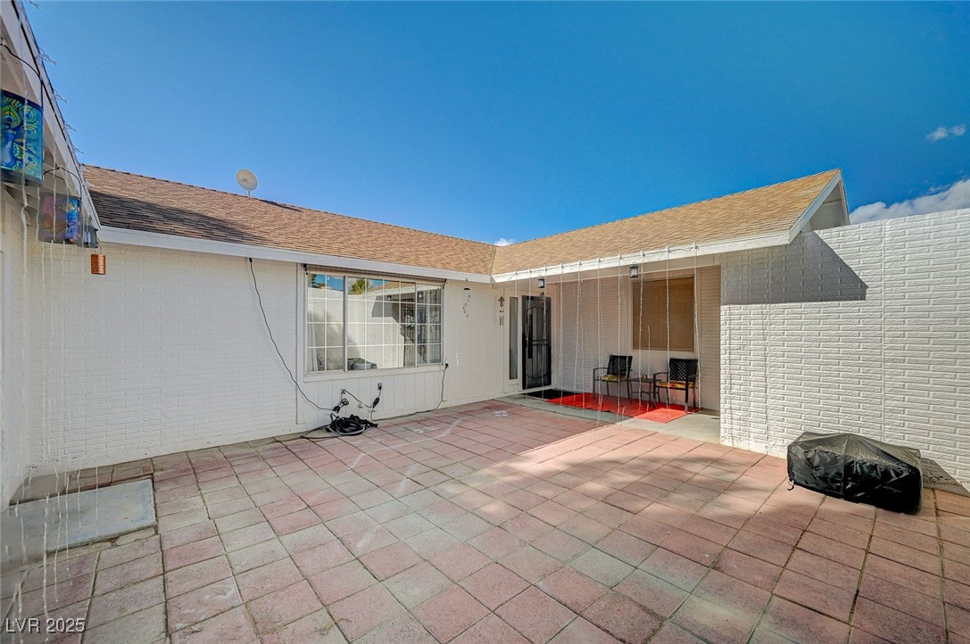 2690 South Dandelion Street Property Photo 6