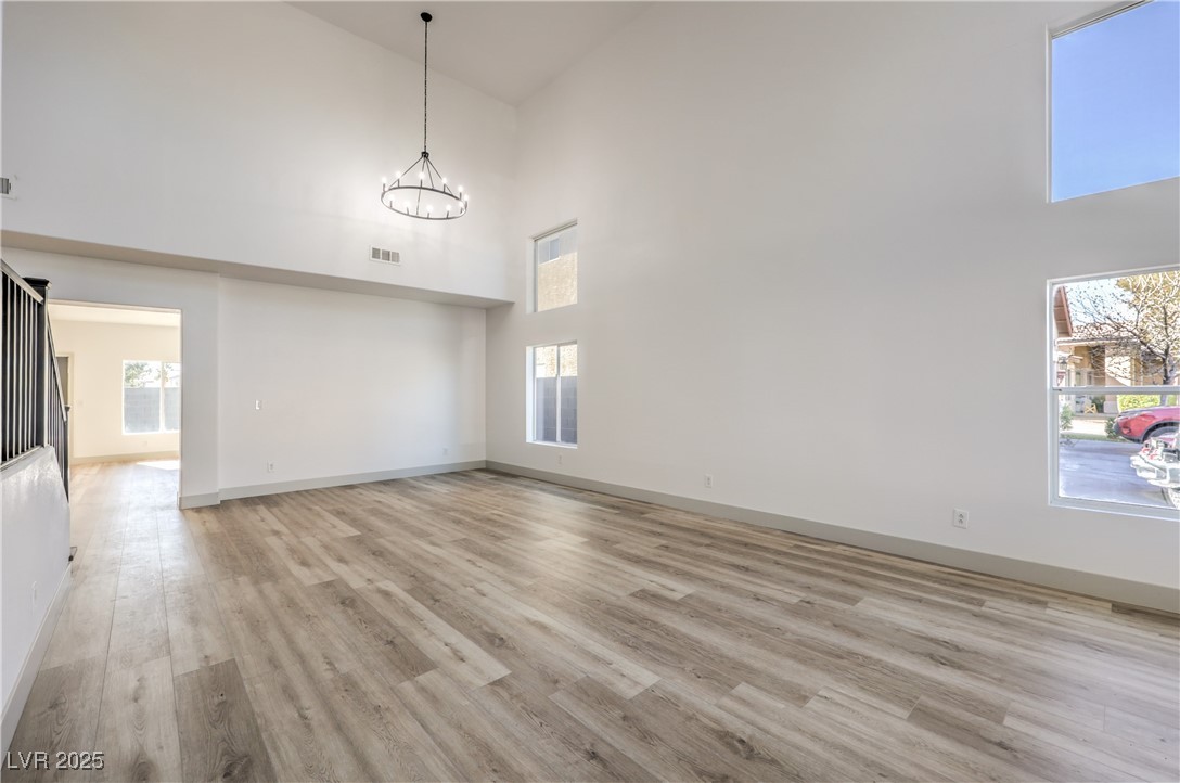 4871 Charlemagne Avenue Property Photo 6