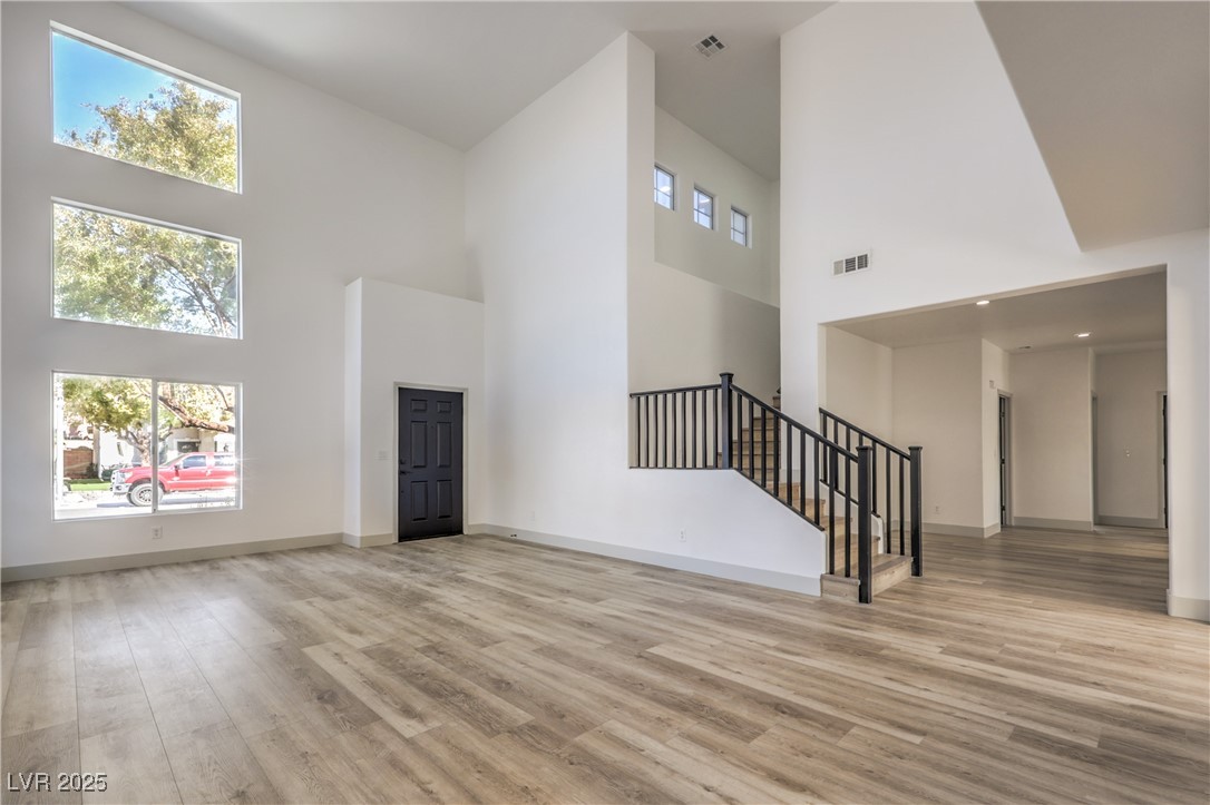 4871 Charlemagne Avenue Property Photo 7