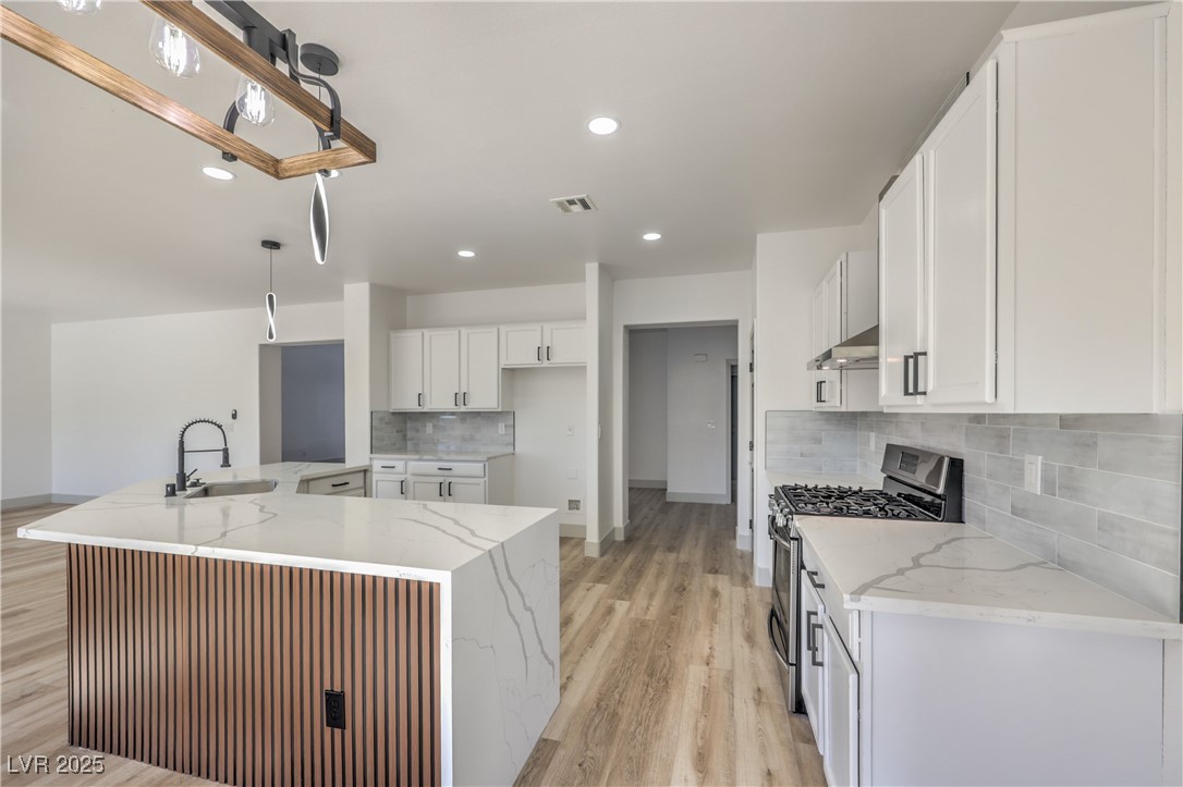 4871 Charlemagne Avenue Property Photo 14