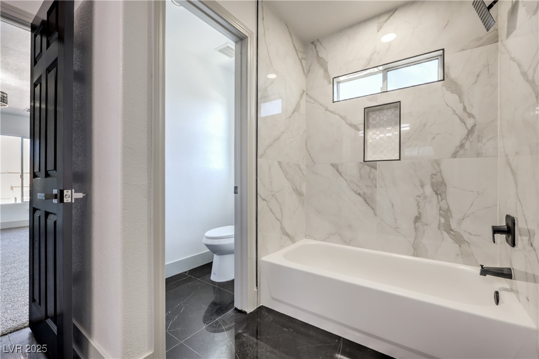 4871 Charlemagne Avenue Property Photo 34