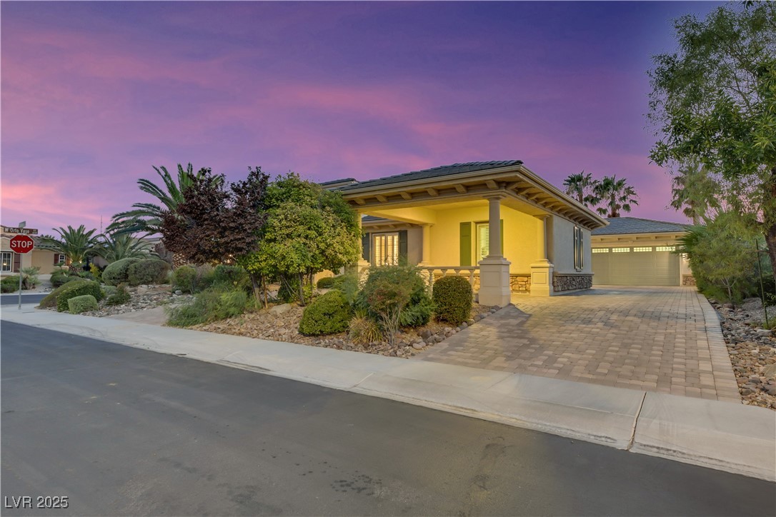 6425 Orto Botanico Court Property Photo 4