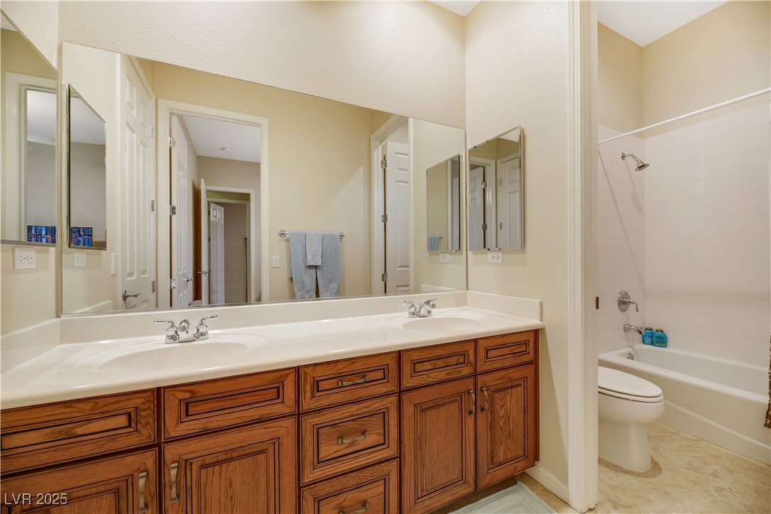 6425 Orto Botanico Court Property Photo 41