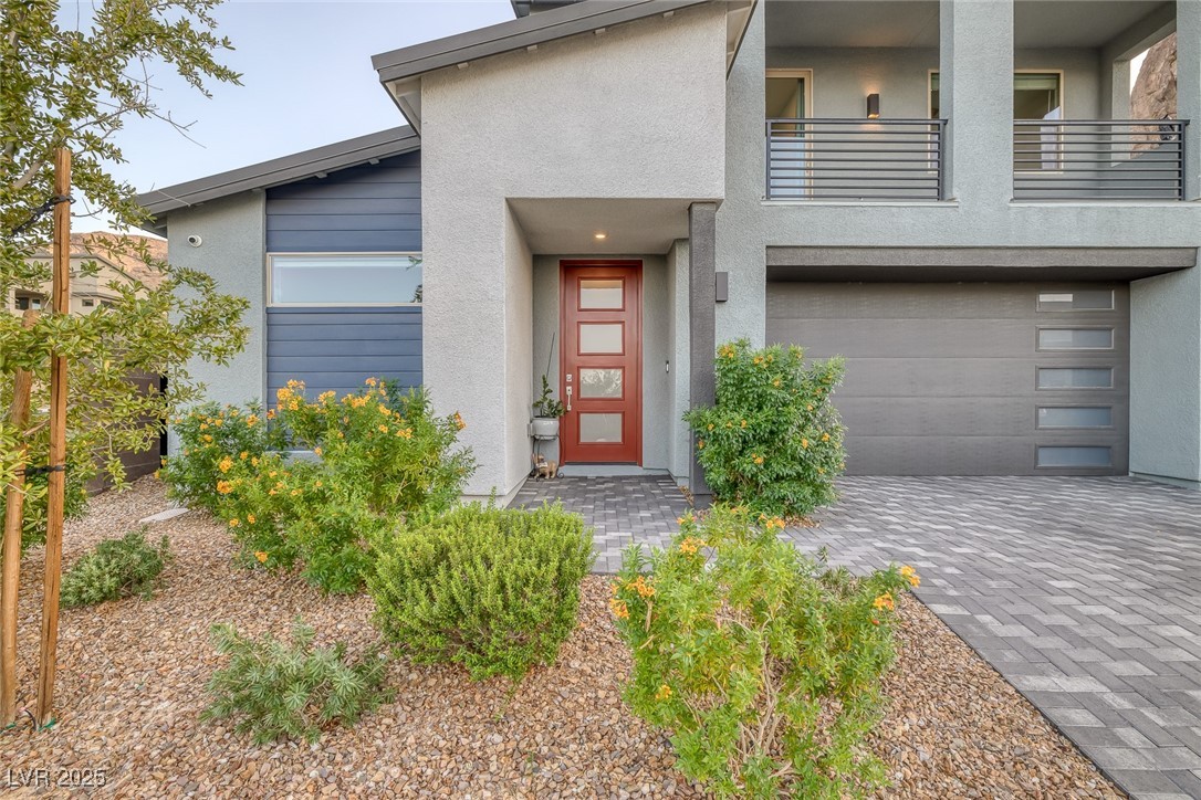 1945 Canyon Highlands Drive Property Photo 2