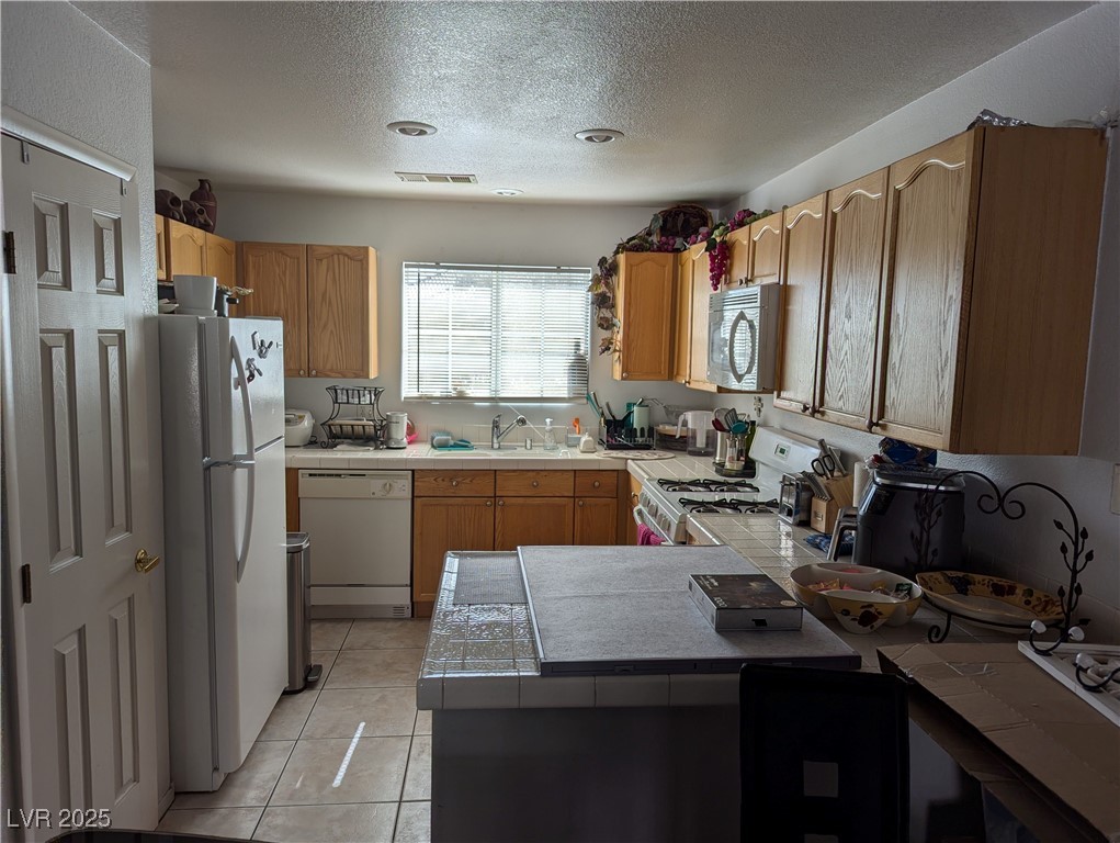 10524 Pine Gardens Court 203 Property Photo 12