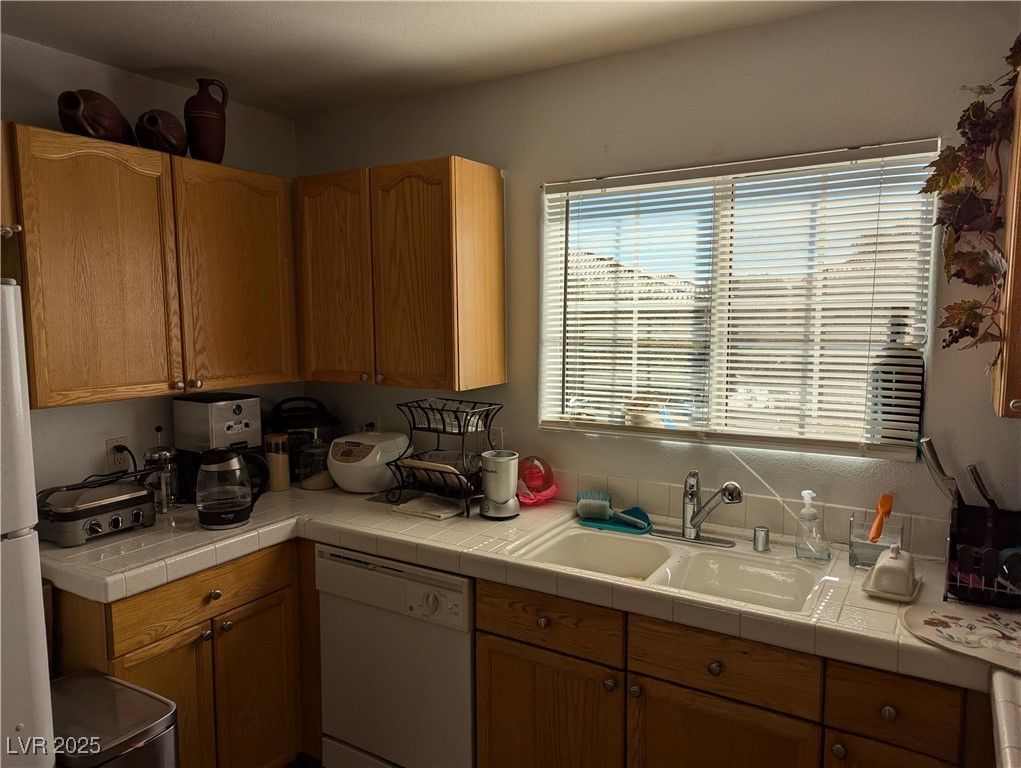 10524 Pine Gardens Court 203 Property Photo 13