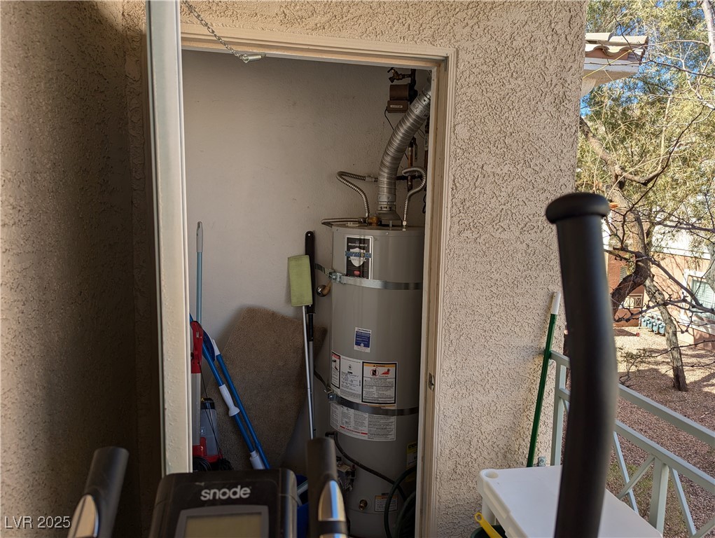 10524 Pine Gardens Court 203 Property Photo 17