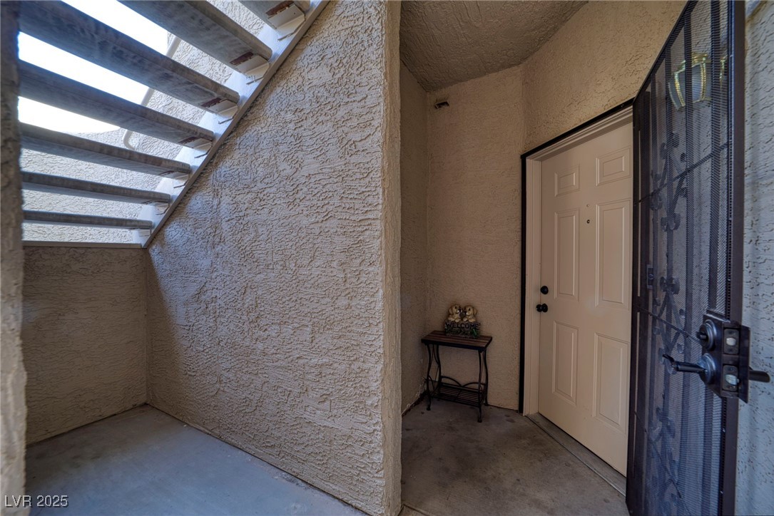 2173 Aspen Mirror Way 101 Property Photo 5