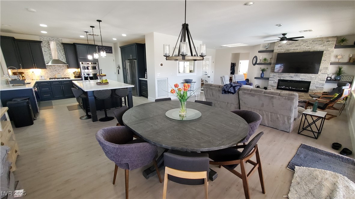 2106 Dipinto Avenue Property Photo 4