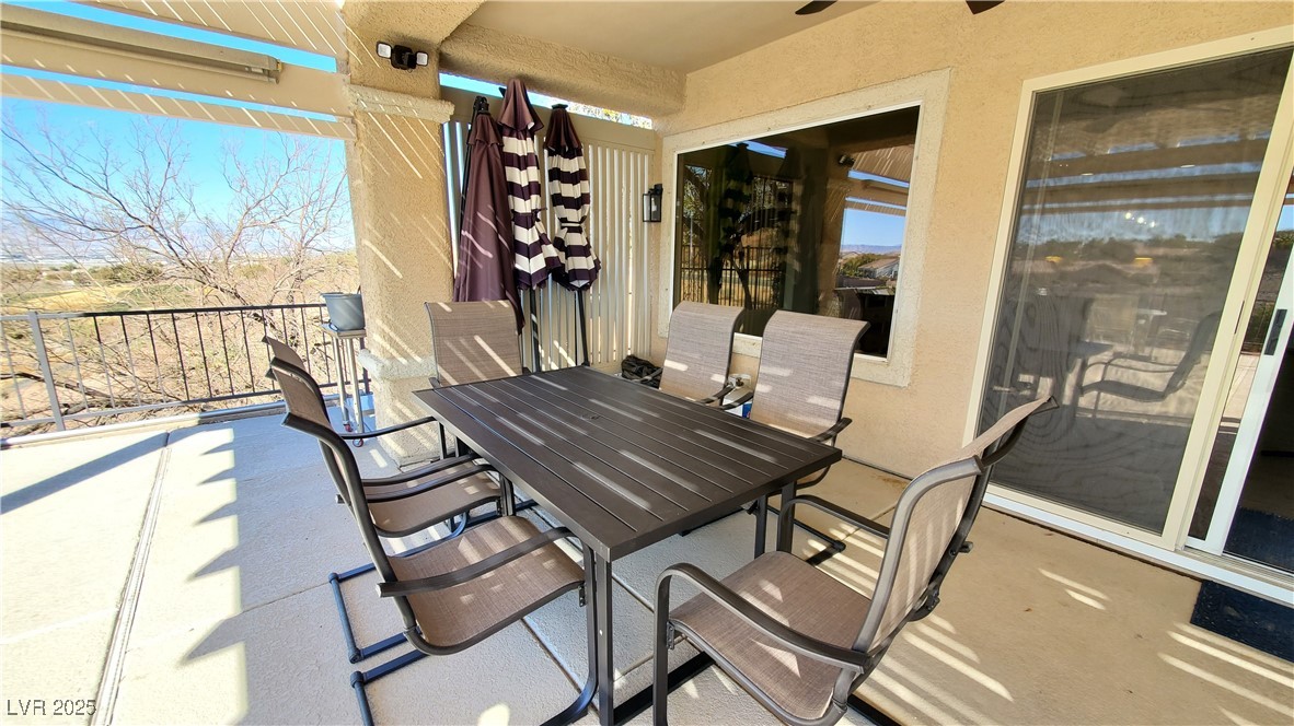 2106 Dipinto Avenue Property Photo 6