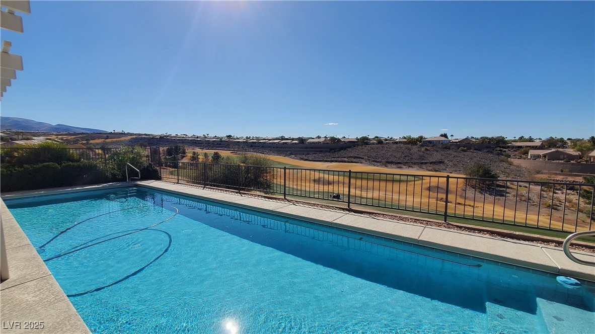 2106 Dipinto Avenue Property Photo 8
